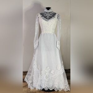 Bianchi Vintage Wedding Dress